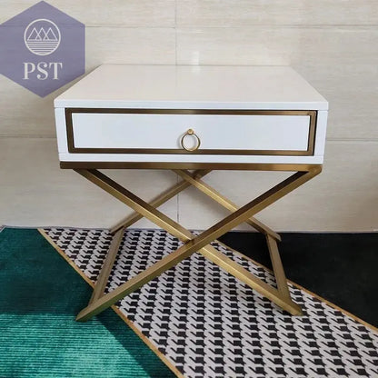 Exklusiver Luxus-Nachttisch für jedes Zimmer PST PS Tradings  PST PS Tradings  PST PS Tradings