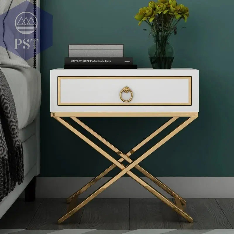 Exklusiver Luxus-Nachttisch für jedes Zimmer PST PS Tradings  PST PS Tradings White PST PS Tradings